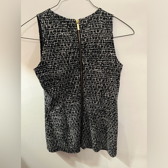 MICHAEL KORS BLACK AND WHITE  SLEEVELESS MINI DRESS - Picture 3 of 4